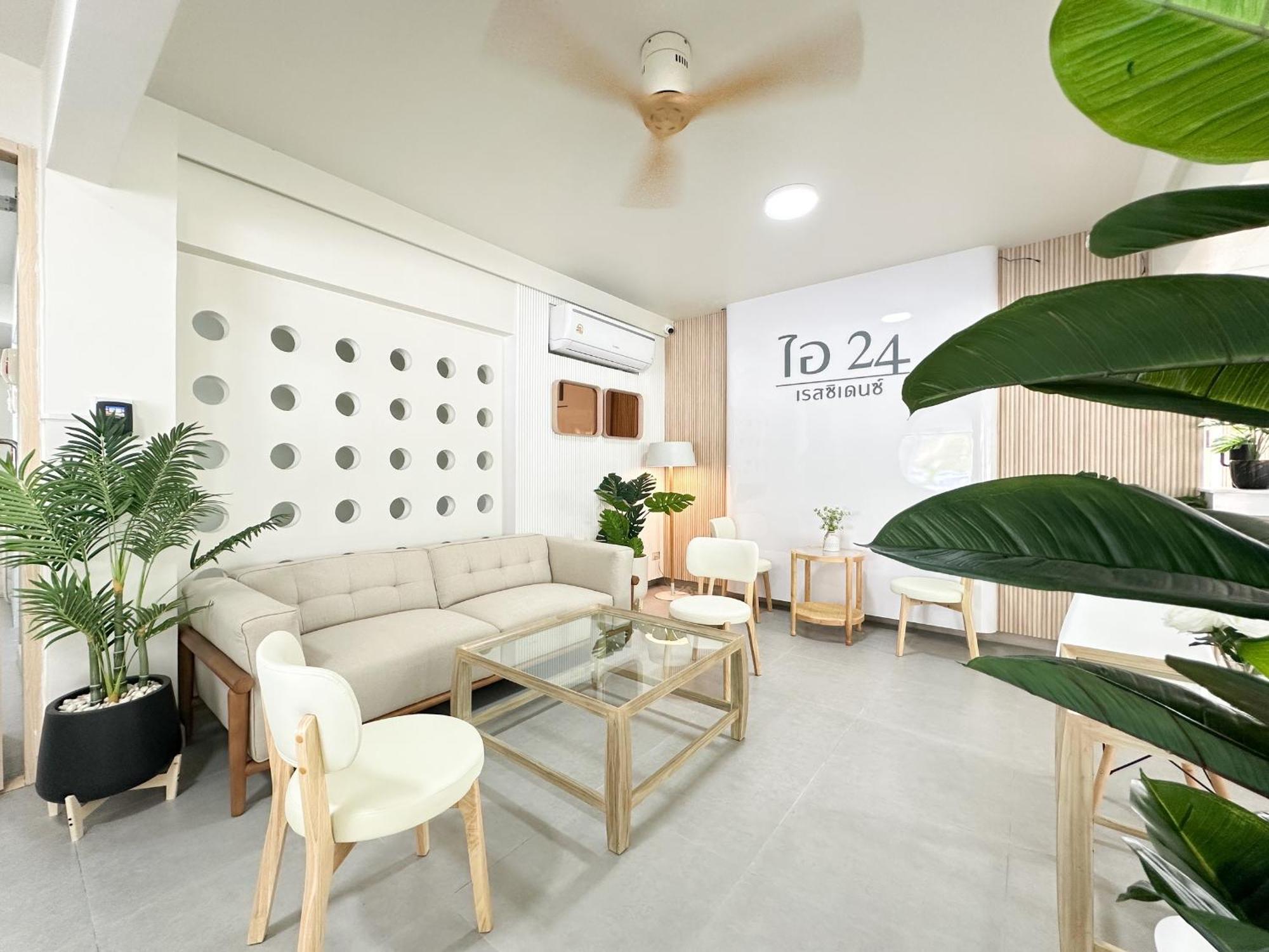 I24 Residence - Amata Phase 10 Phan Thong Exterior photo